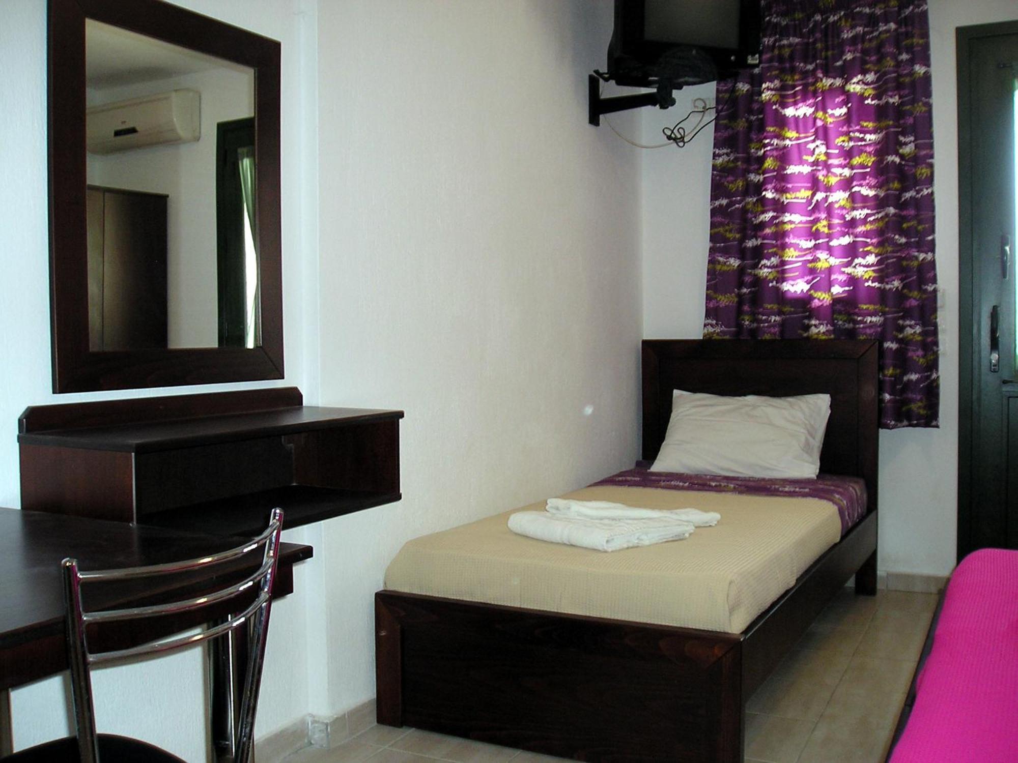 Golden Beach Inn Chrysi Ammoudia Bilik gambar